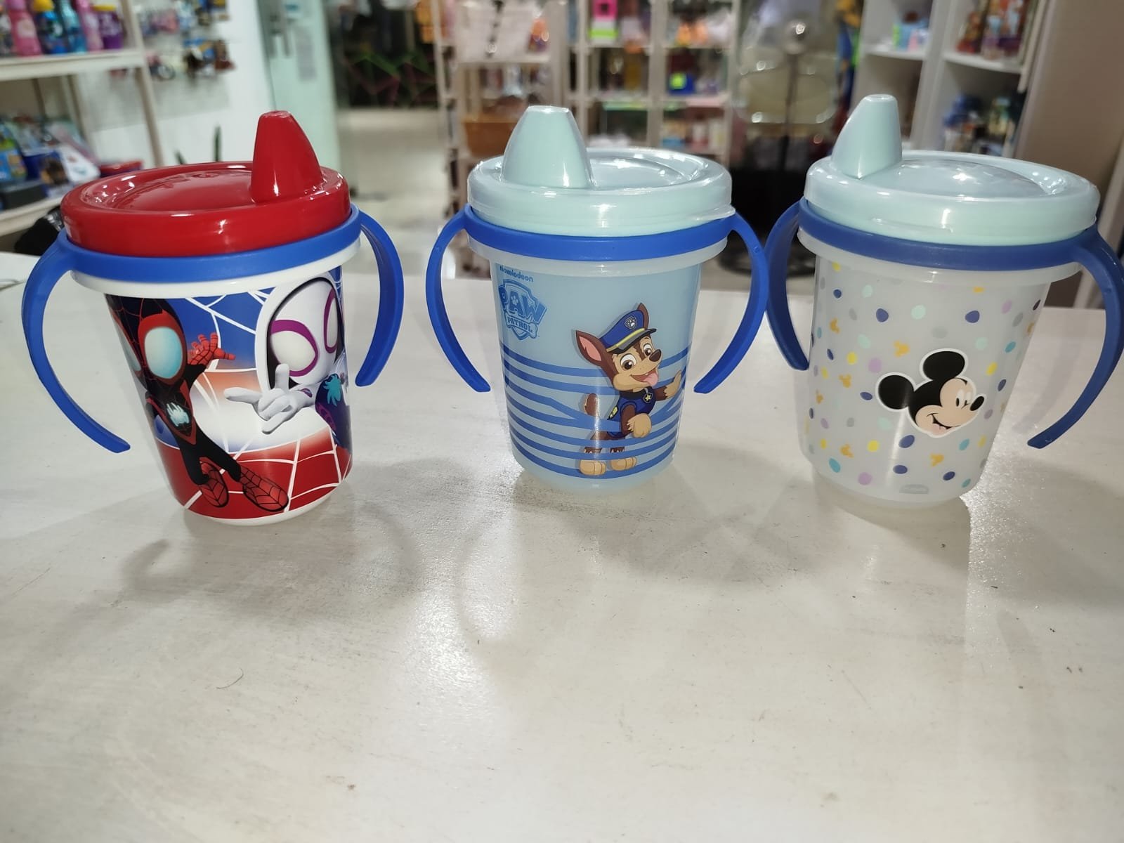 Vaso Entrenador Infantil con Asas y Pico – Licencias Oficiales